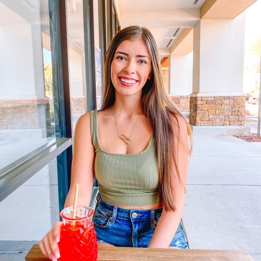 Meet your Posher, Natalie